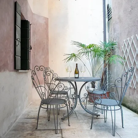 Vakantiehuis Ca' Latina - Cozy In Pieno Centro Storico