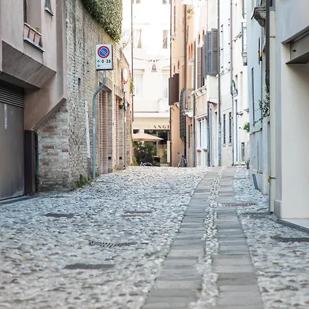 Ca' Latina - Cozy In Pieno Centro Storico 別荘 トレヴィーゾ